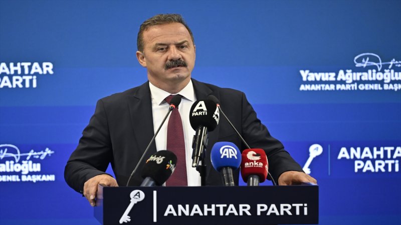 Ağıralioğlu'ndan FETÖ ve Ekonomi Mesajı